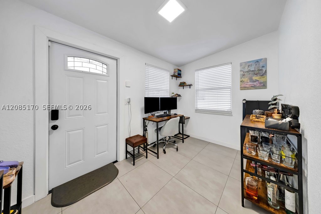 2020 Rutland St Property Photo 7