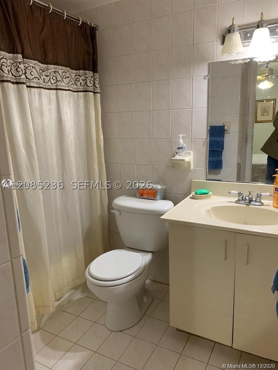 4725 Nw 7th St 203-3 Property Photo 6