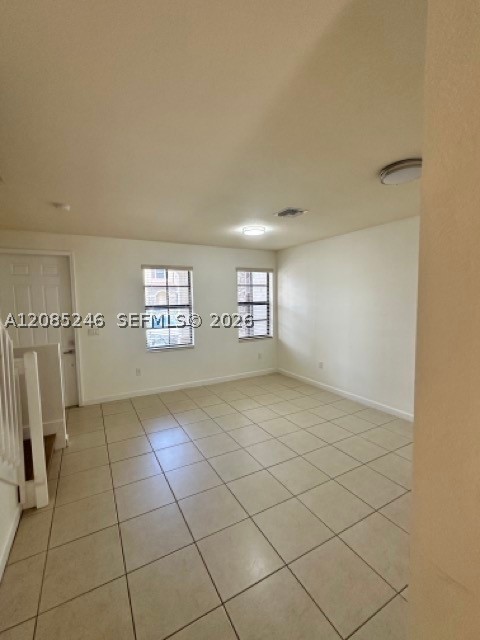 3210 Se 6th St Property Photo 7