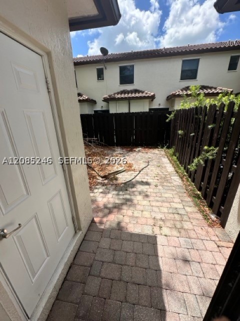 3210 Se 6th St Property Photo 15