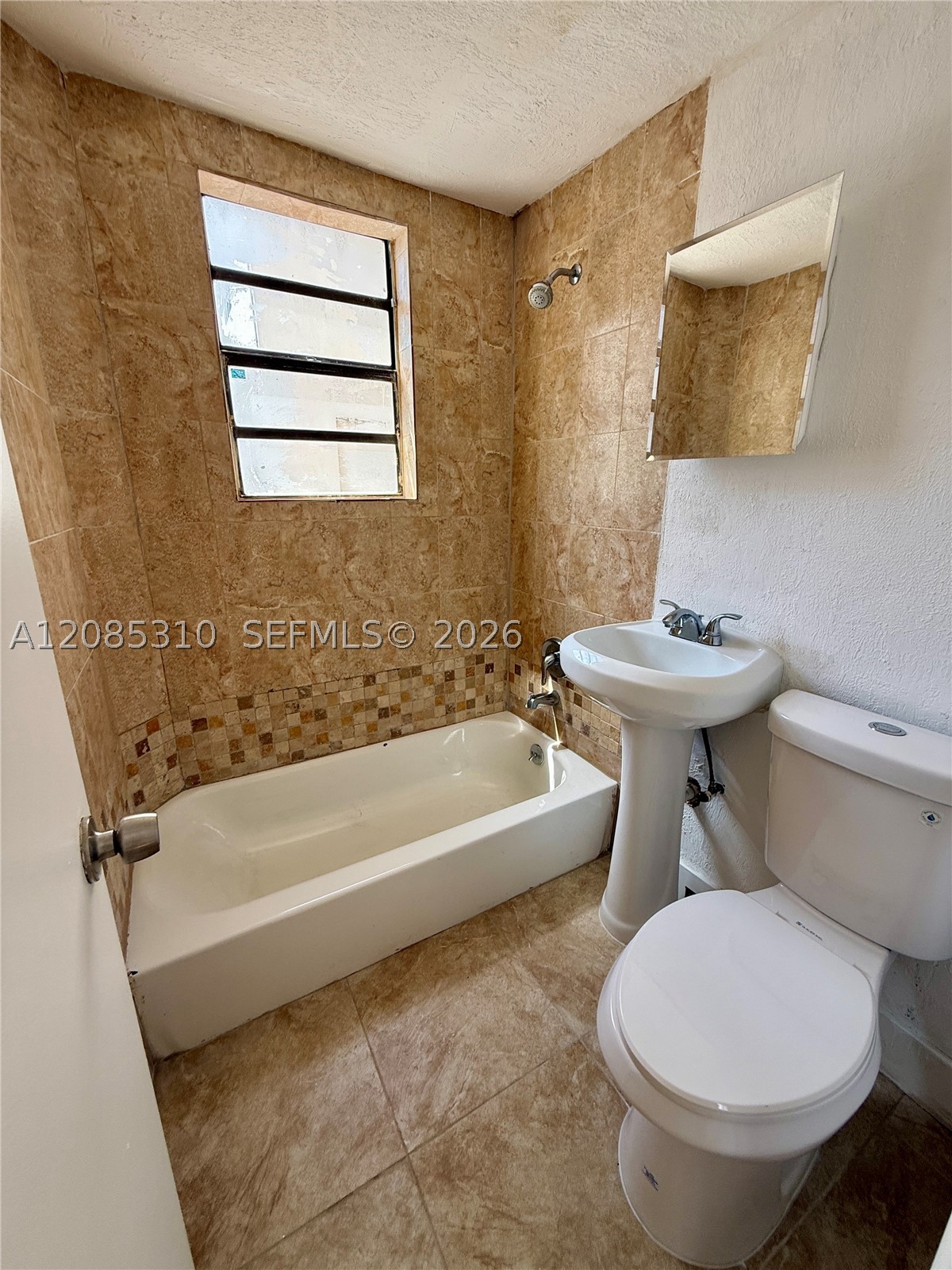 1319 Meridian Ave 108 Property Photo 7