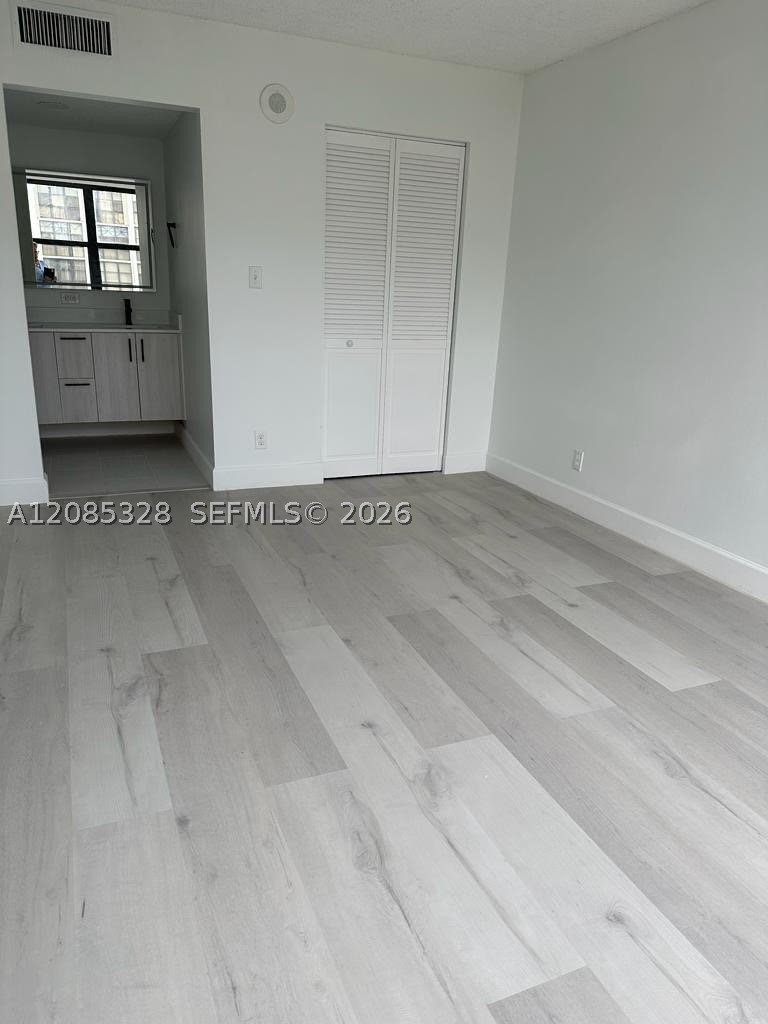 17021 N Bay Rd 726 Property Photo 7