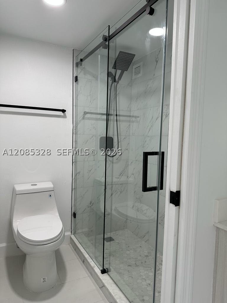 17021 N Bay Rd 726 Property Photo 8