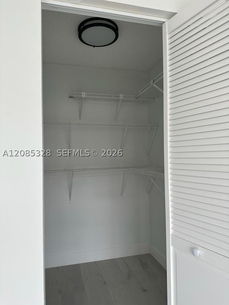 17021 N Bay Rd 726 Property Photo 9