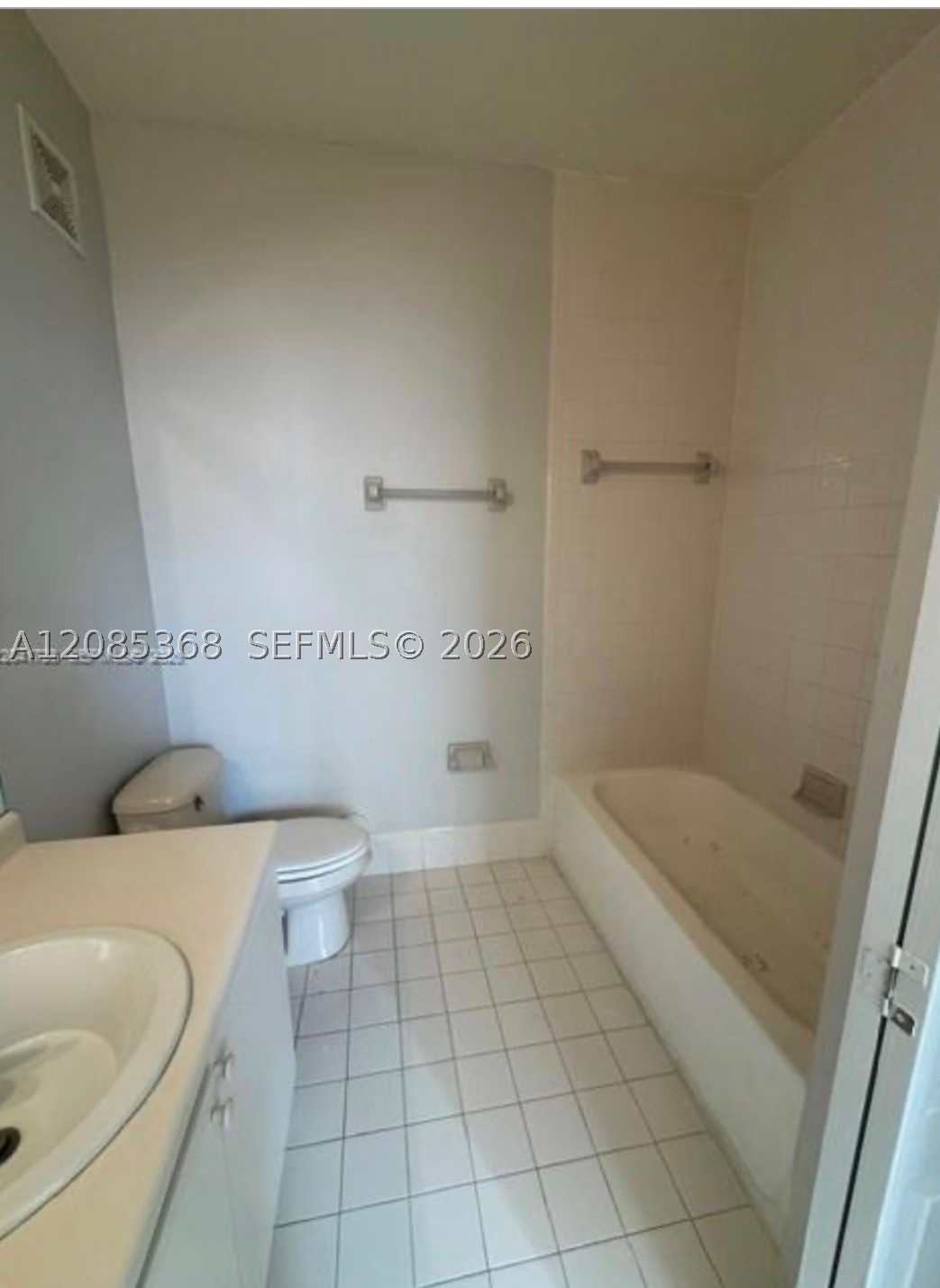2826 Se 16th Pl 103 Property Photo 9