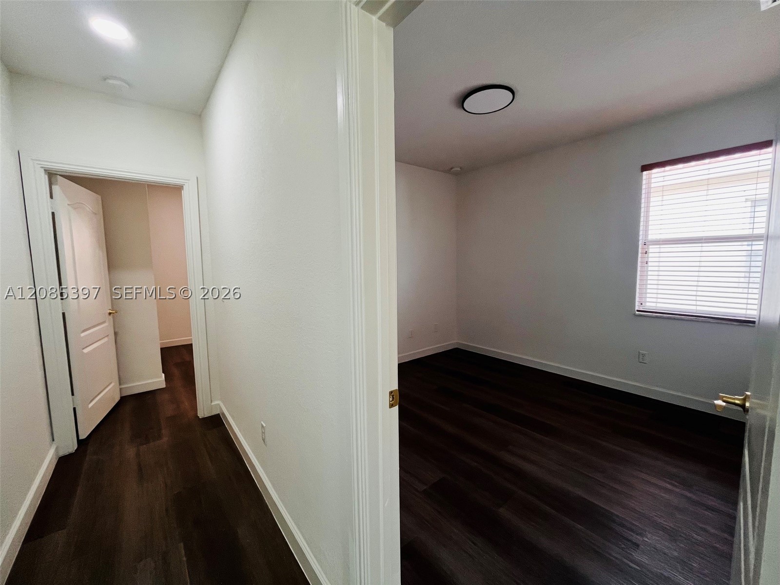 1261 Ne 37th Pl Property Photo 18