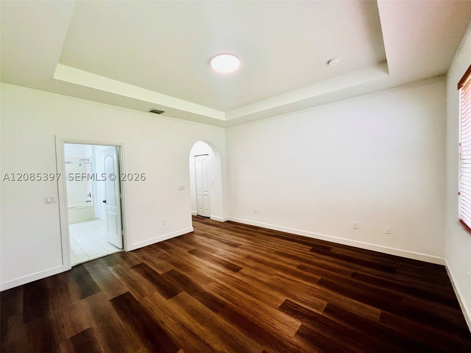 1261 Ne 37th Pl Property Photo 24