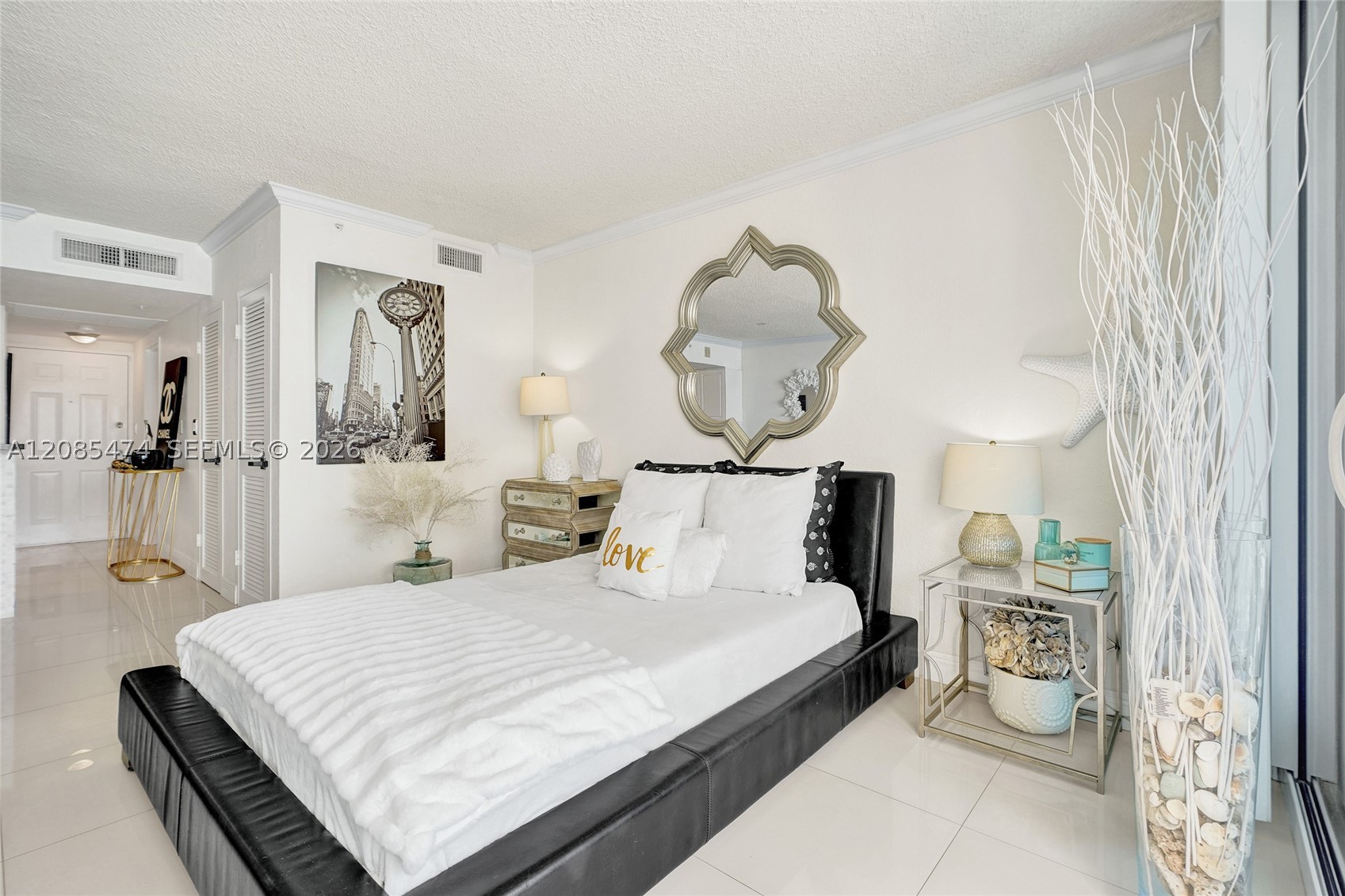 2501 S Ocean Dr 1212 (available Dec 8) Property Photo 8