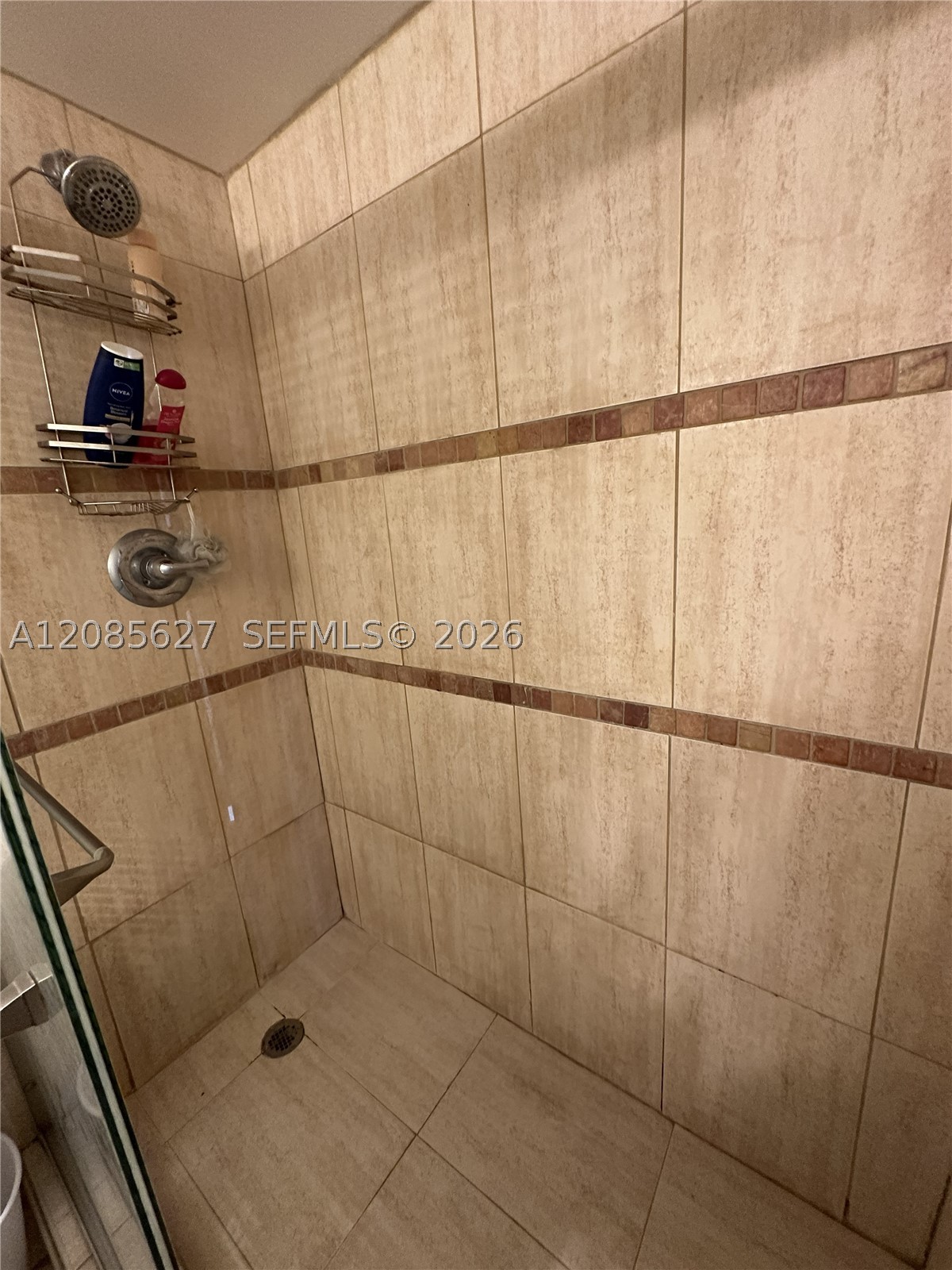 210 172nd St 426 Property Photo 12