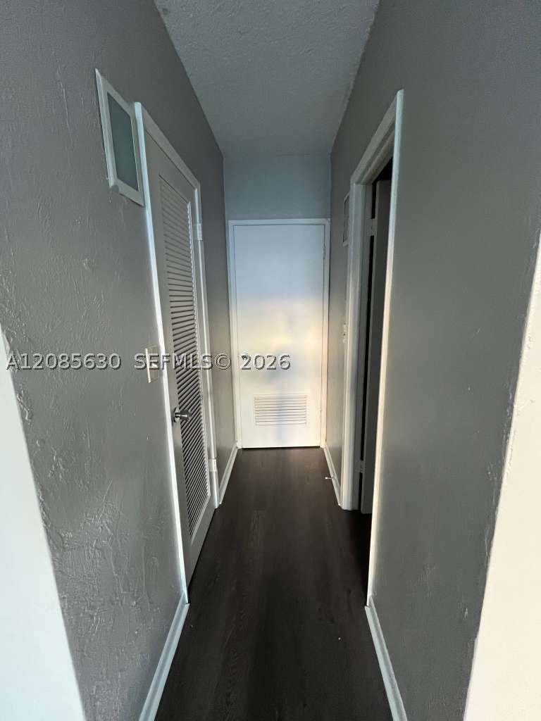 19390 Collins Ave 1217 Property Photo 5