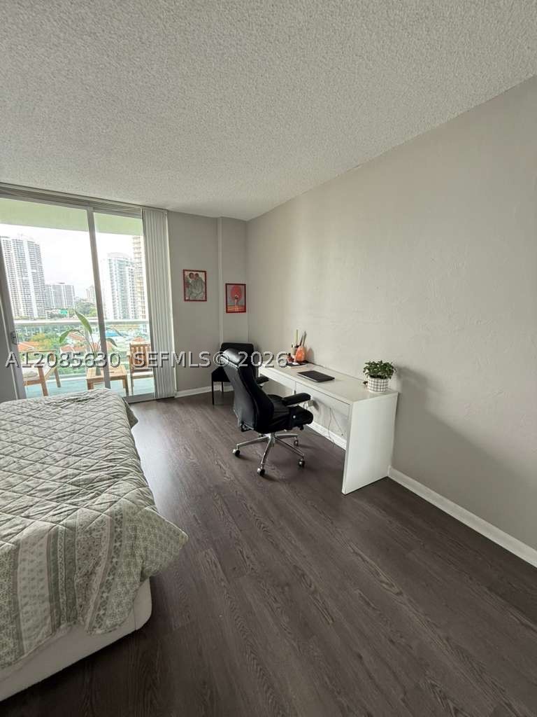 19390 Collins Ave 1217 Property Photo 6