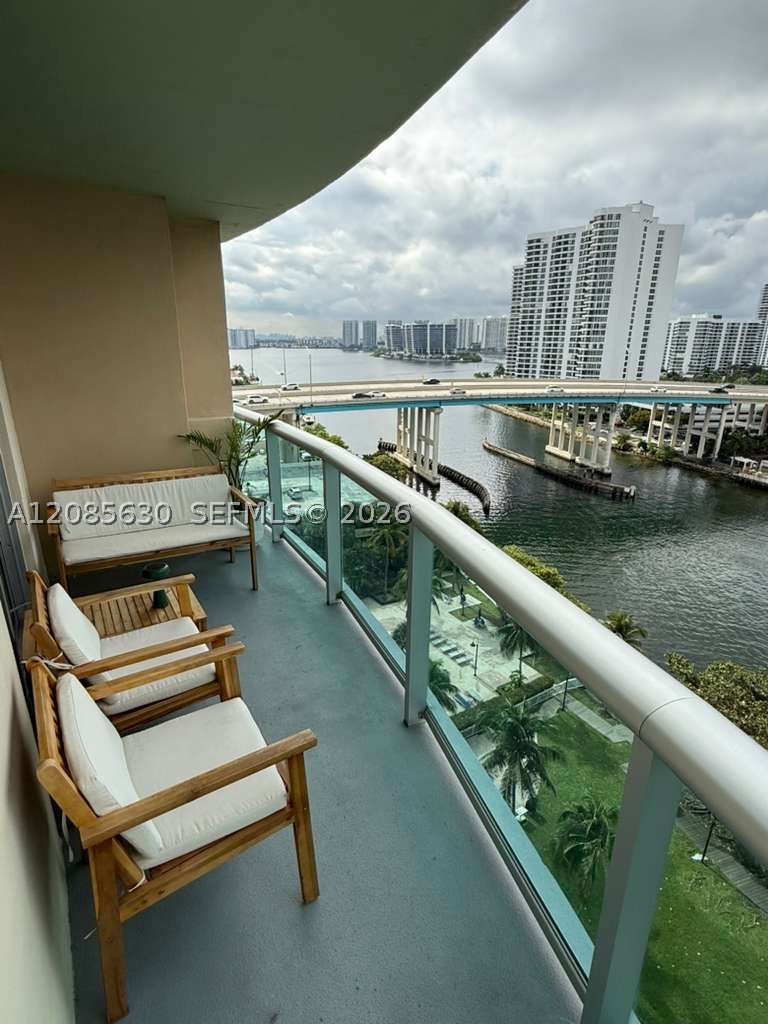 19390 Collins Ave 1217 Property Photo 8