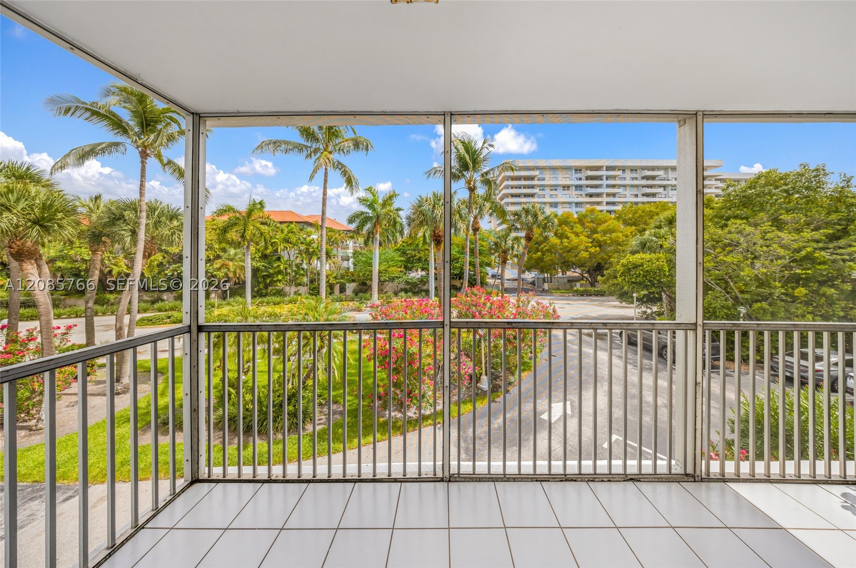150 Ocean Lane Dr 2H Property Photo 1