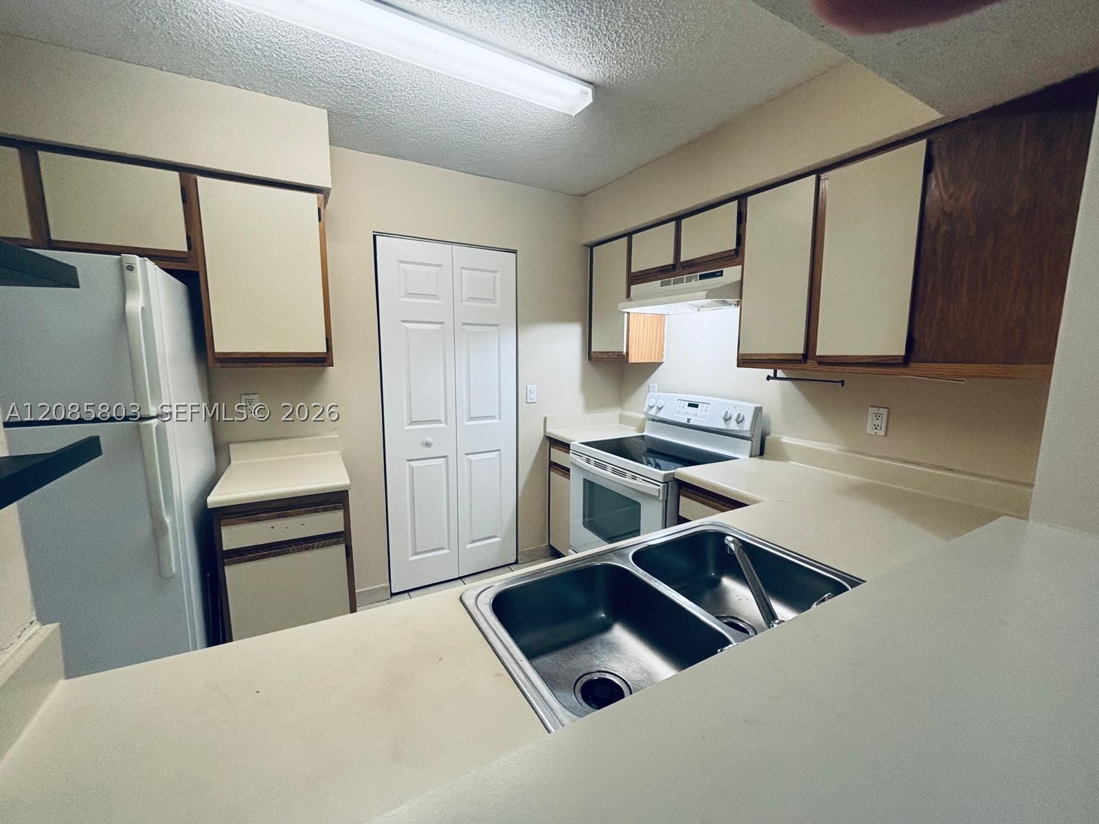1245 Sw 46th Ave 1201 Property Photo 4