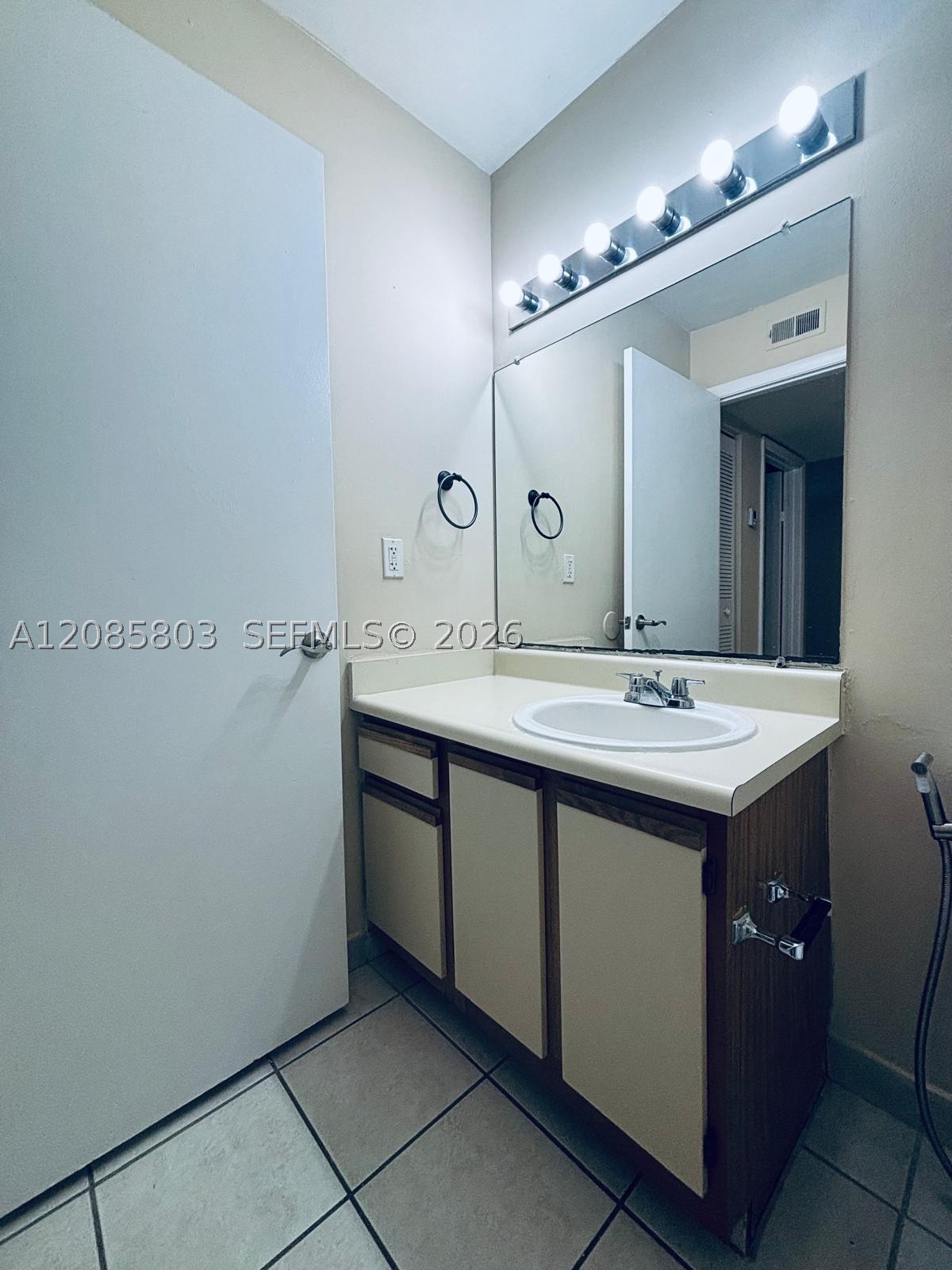 1245 Sw 46th Ave 1201 Property Photo 8