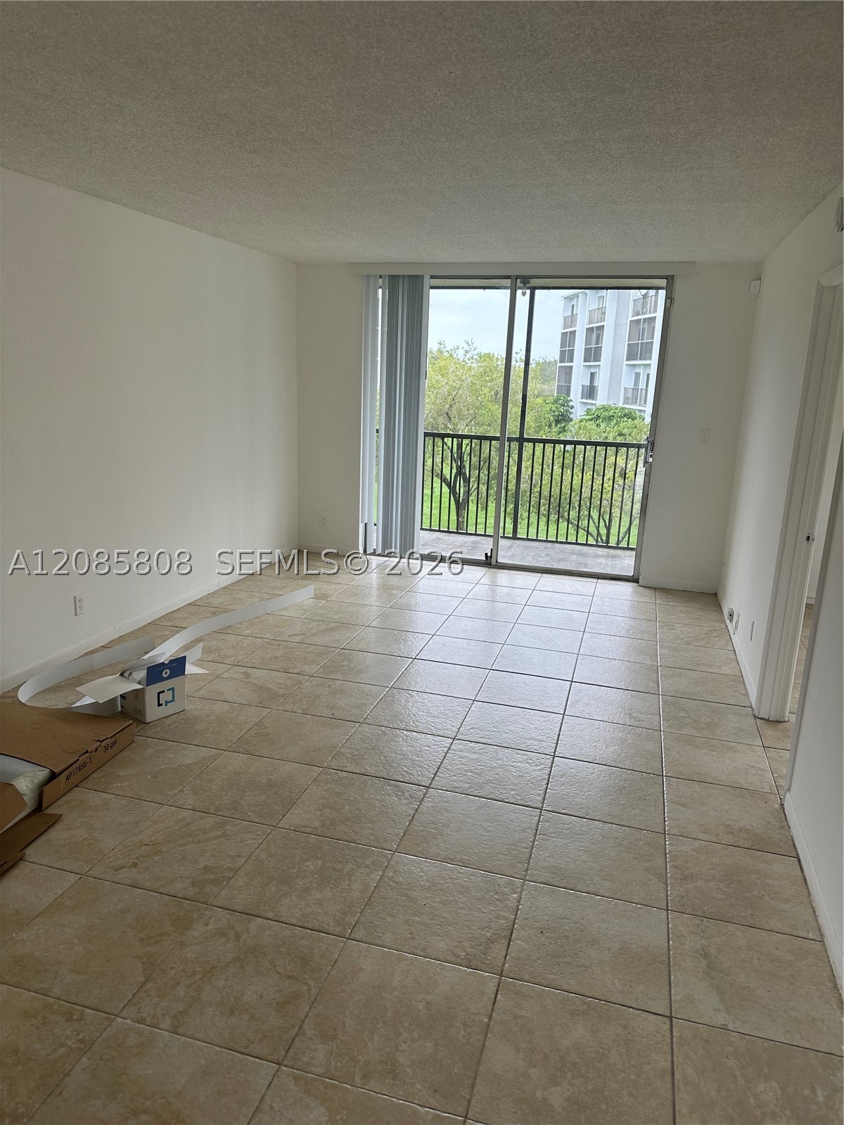 8730 N Sherman Cir 308 Property Photo 5