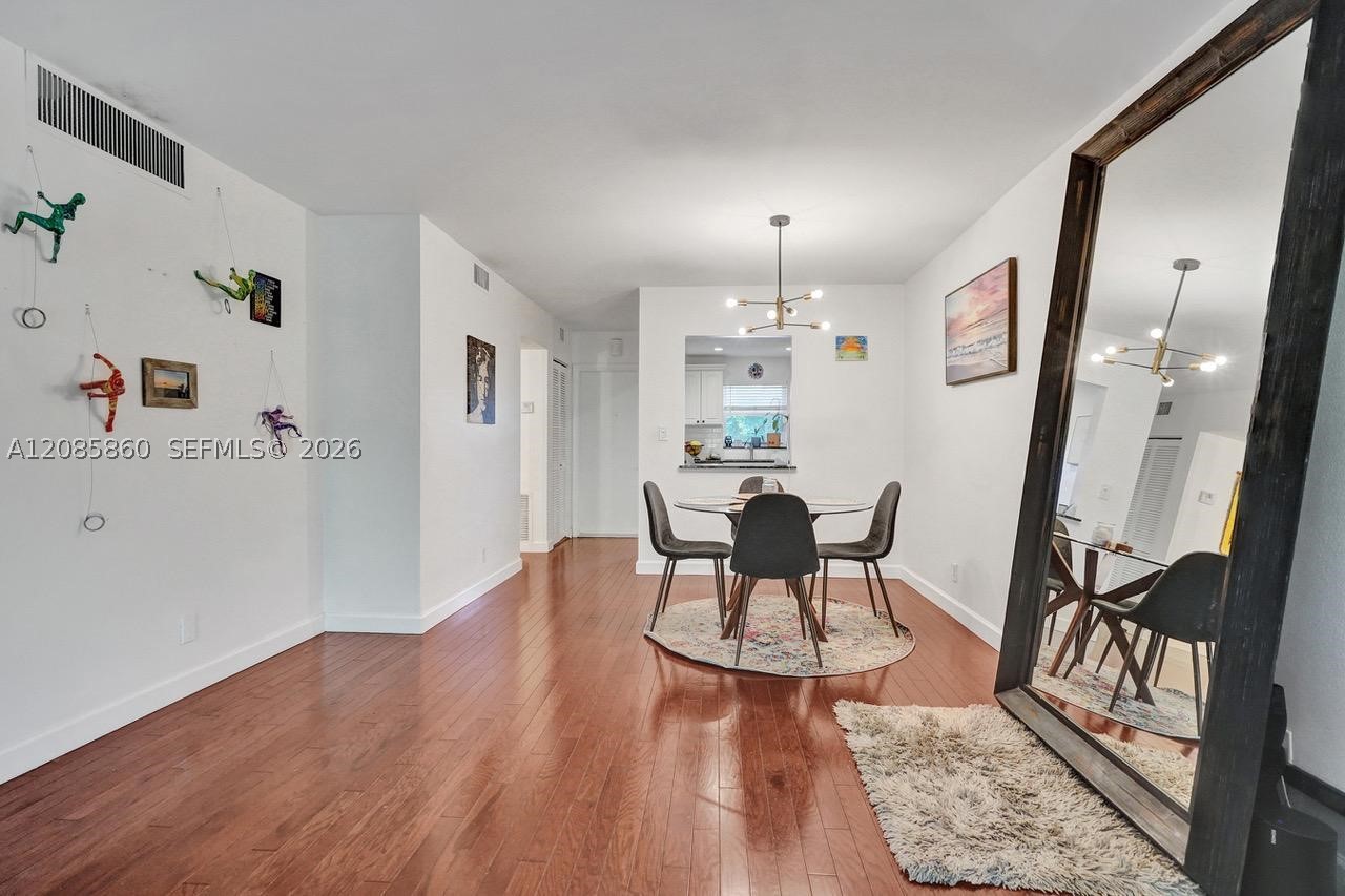 1785 N Andrews Sq 205e Property Photo 4