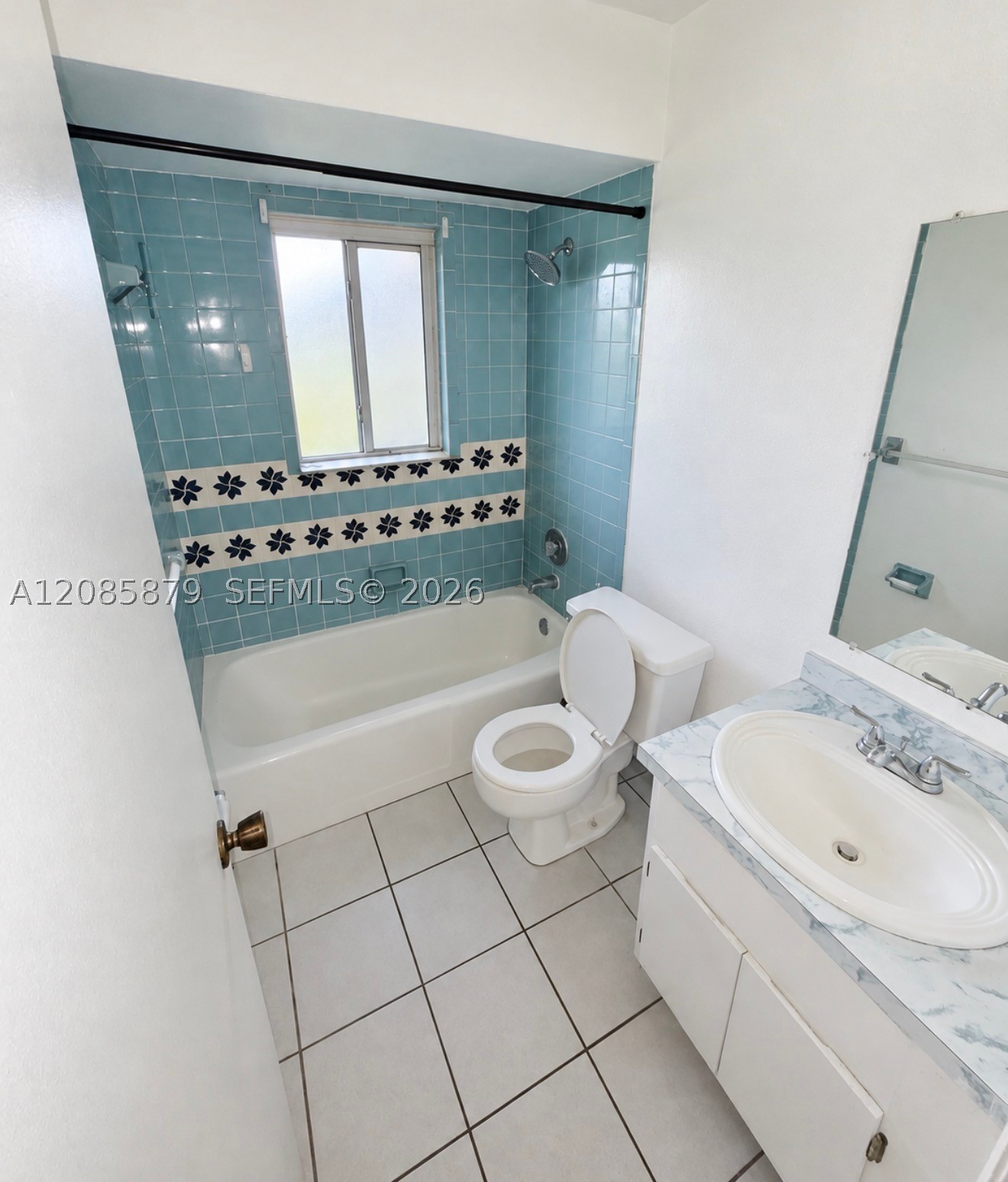 1328 Se 15th Pl. Property Photo 10