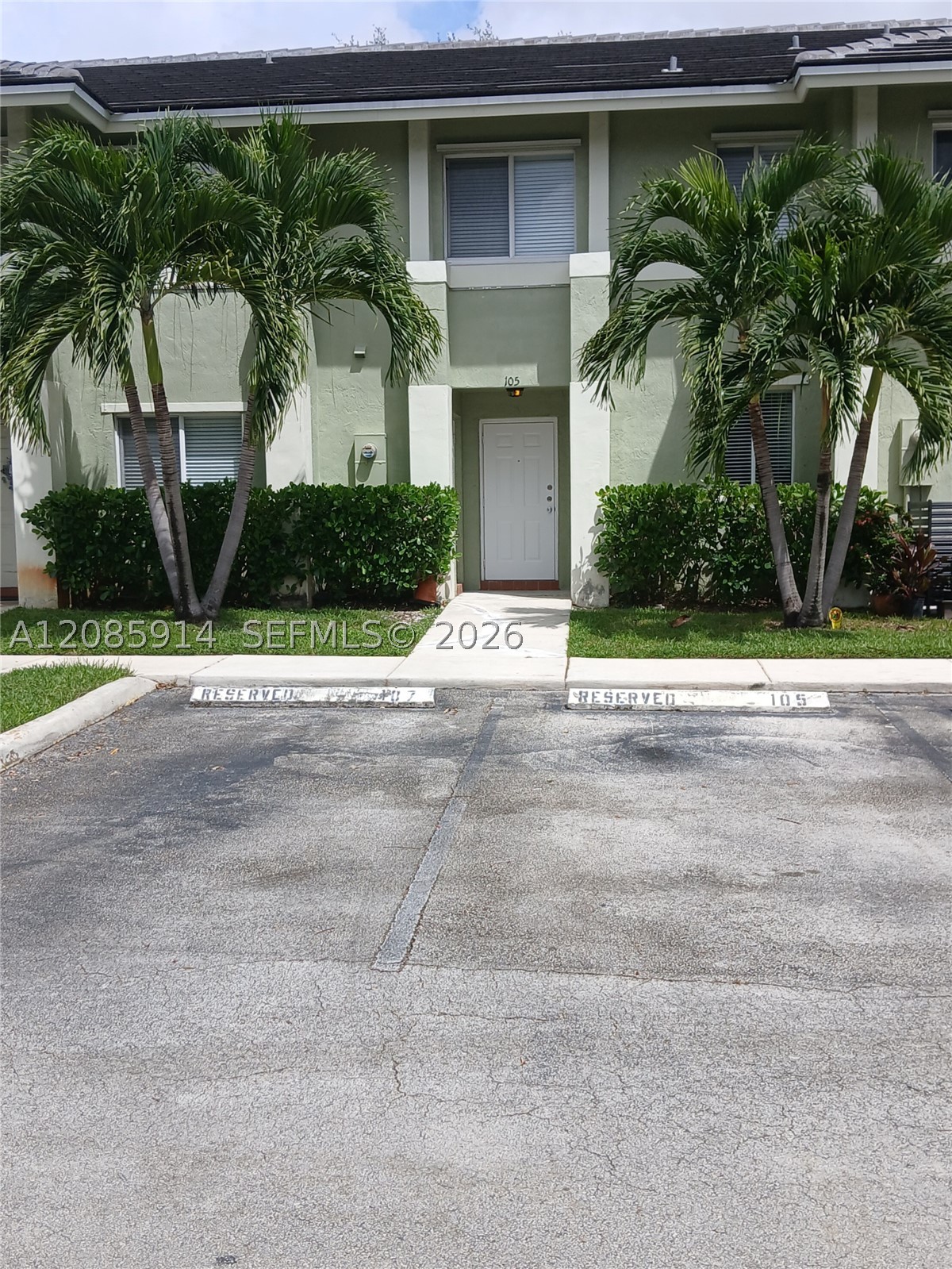 105 Hidden Ct Rd A-3 Property Photo 1