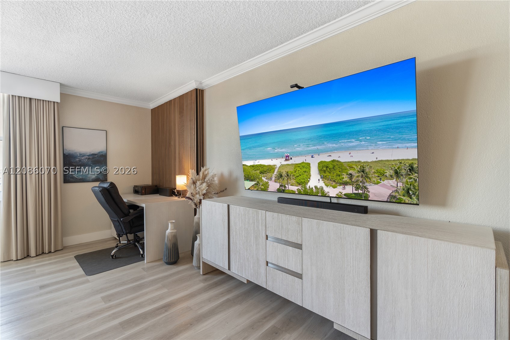 2501 S Ocean Dr 927 (available) Property Photo 4