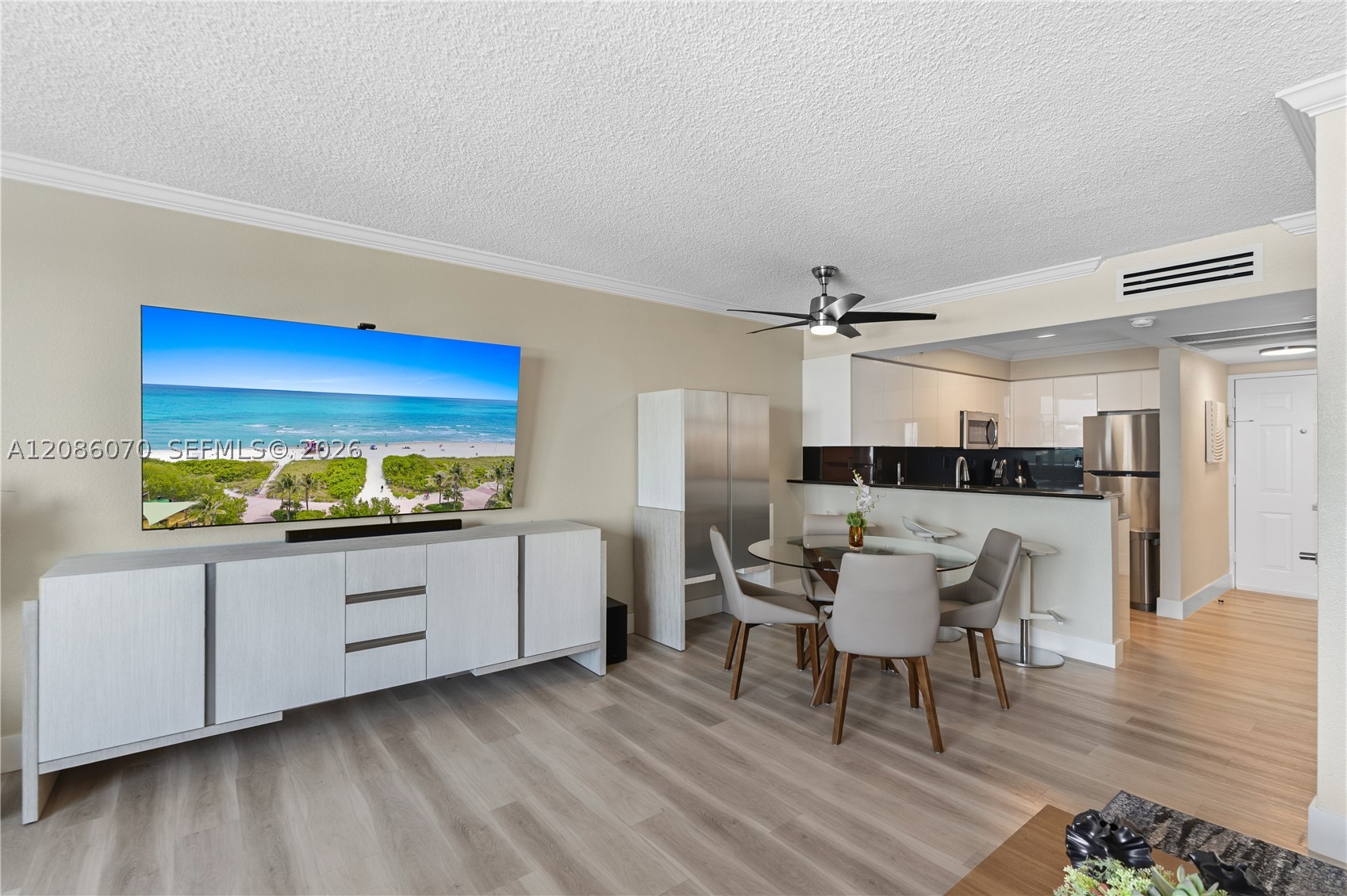 2501 S Ocean Dr 927 (available) Property Photo 18