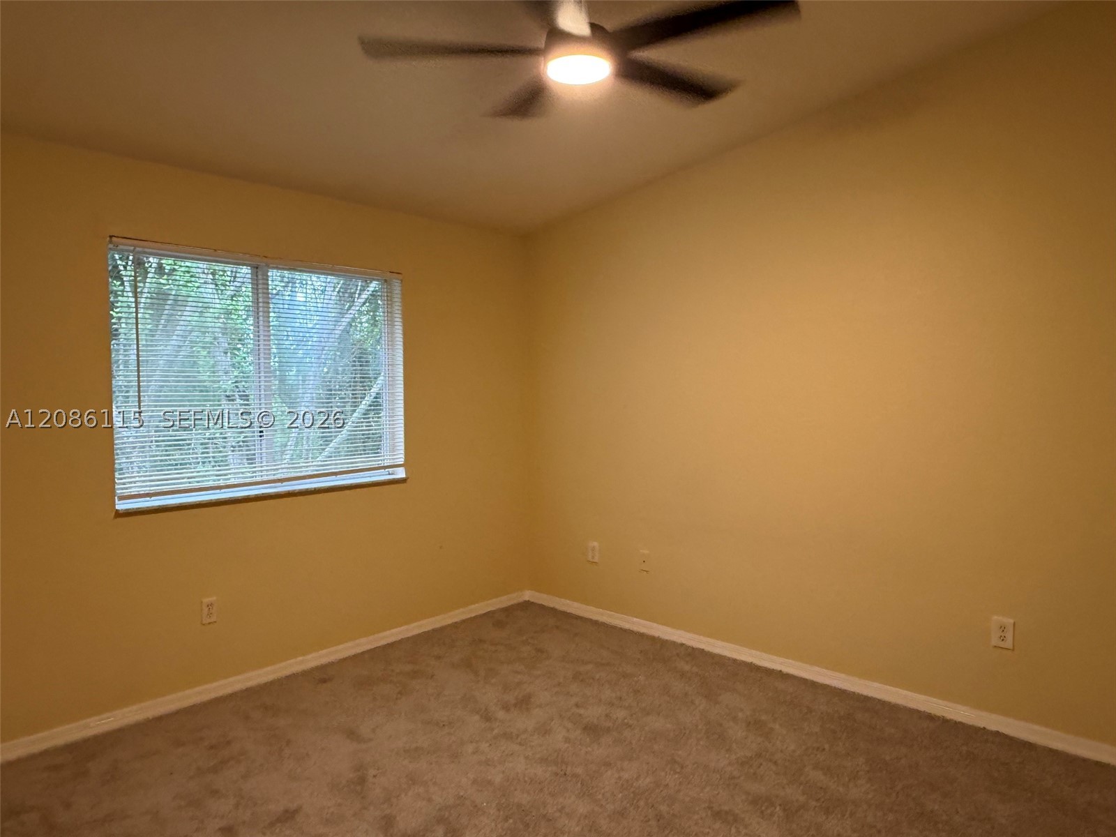 1270 Se 31st Ct 201-35 Property Photo 5
