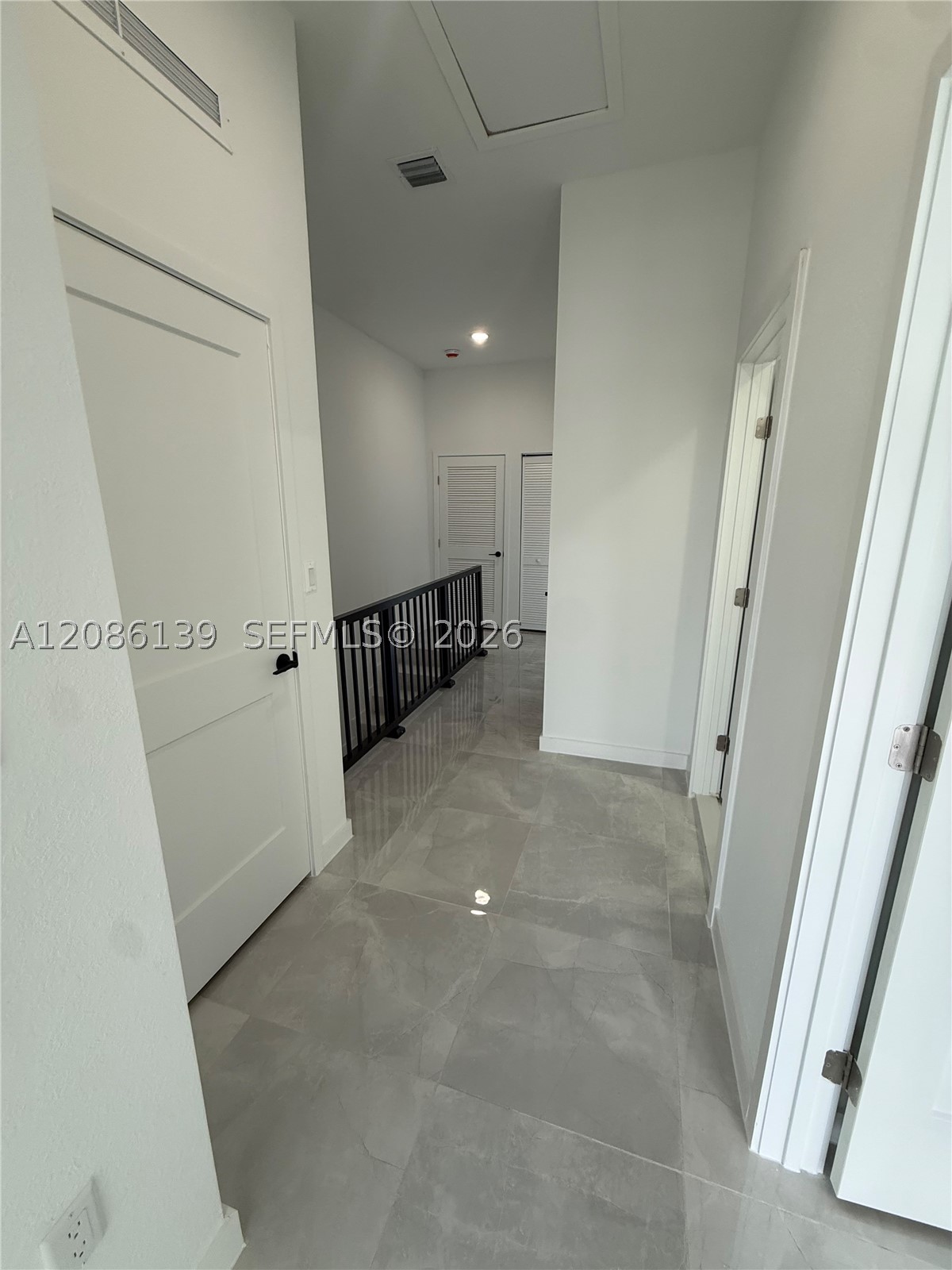 1416 Nw 6th Ter Property Photo 8