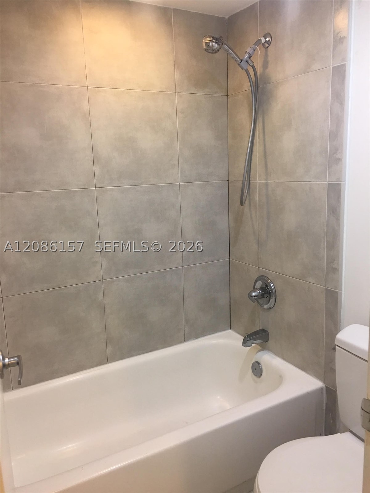 777 Ne 62nd St C112 Property Photo 7