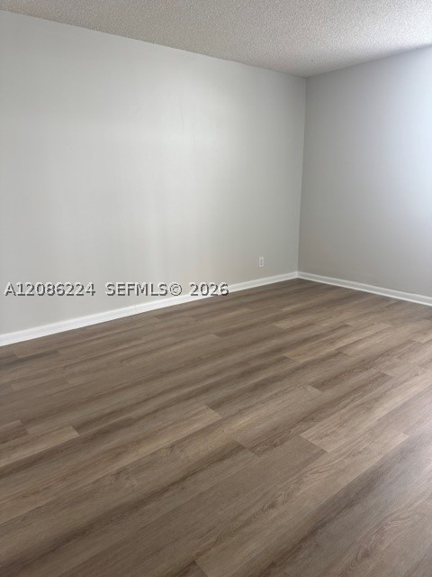116 Lake Emerald Dr 202 Property Photo 6