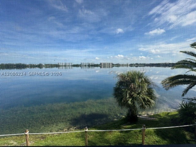 116 Lake Emerald Dr 202 Property Photo 8