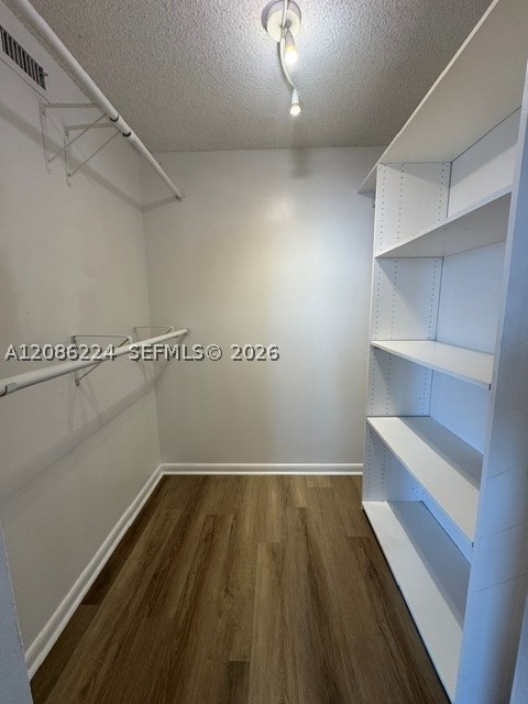 116 Lake Emerald Dr 202 Property Photo 10