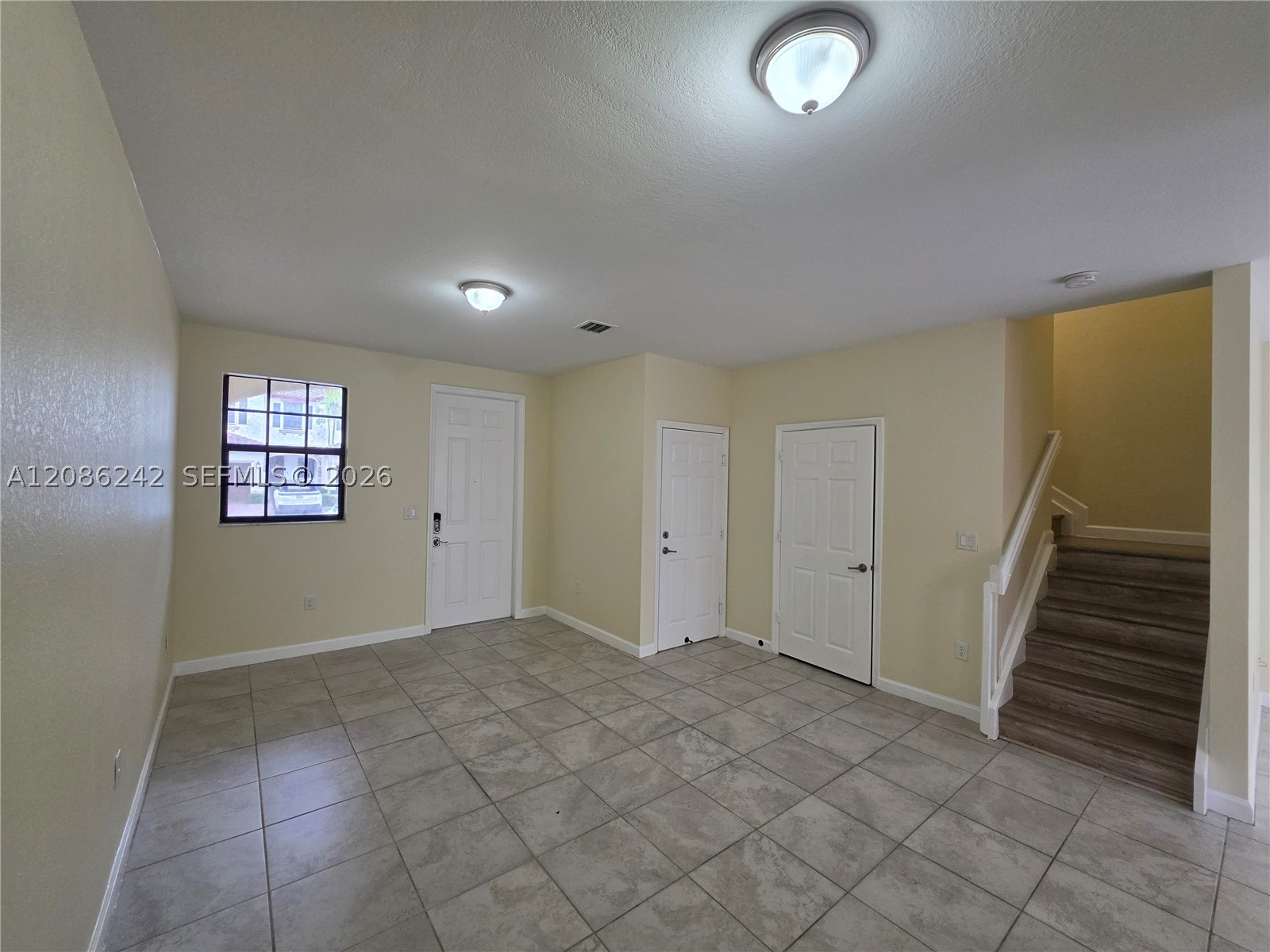 175 Se 34th Ave Property Photo 4