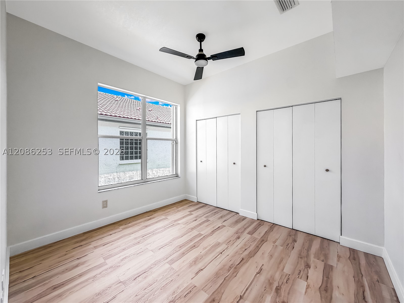 11900 Mataro Ave Property Photo 6