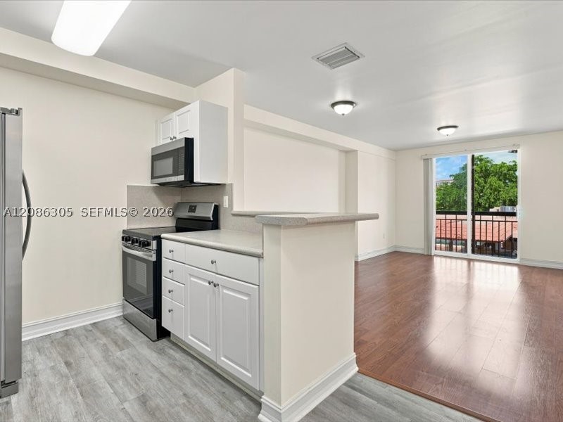 2501 Sw Douglas Rd 202 Property Photo 6