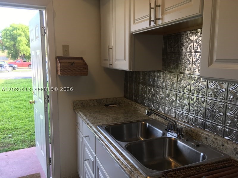1825 Cleveland St 5 Property Photo 17