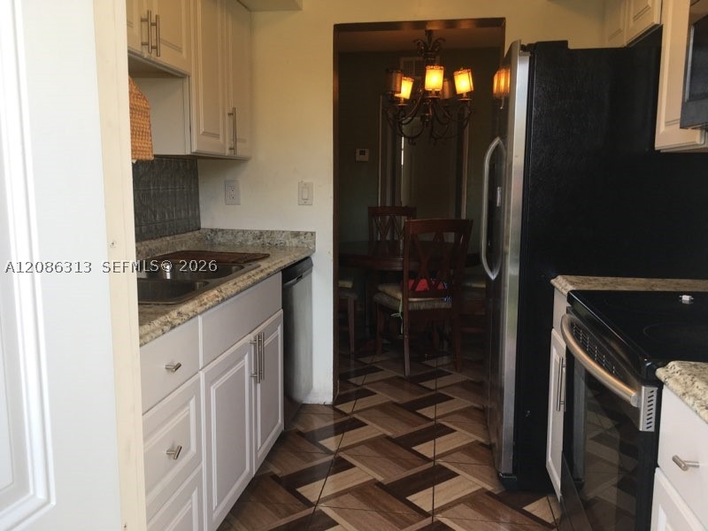 1825 Cleveland St 5 Property Photo 18