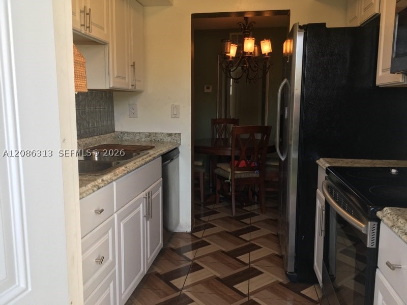 1825 Cleveland St 5 Property Photo 21