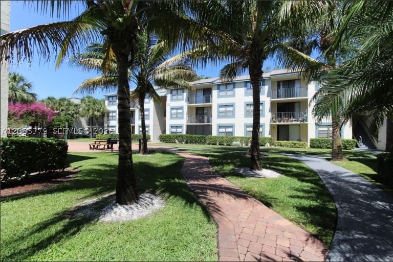 706 Executive Center Dr 34 Property Photo 12