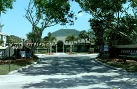 706 Executive Center Dr 34 Property Photo 15