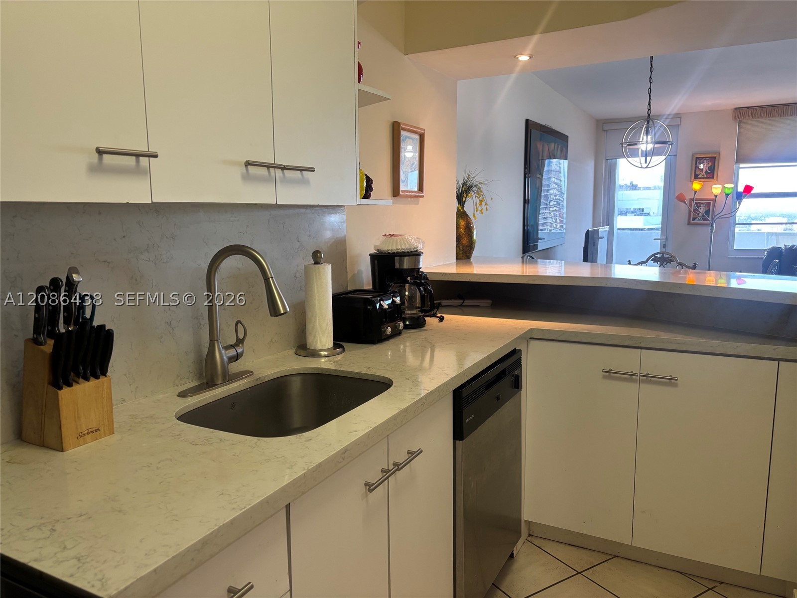 100 Lincoln Rd 1545 Property Photo 8