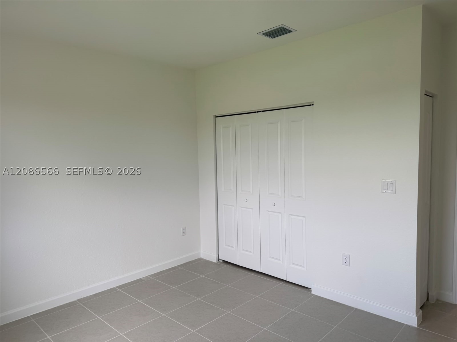 2404 Se 29th Dr Property Photo 23