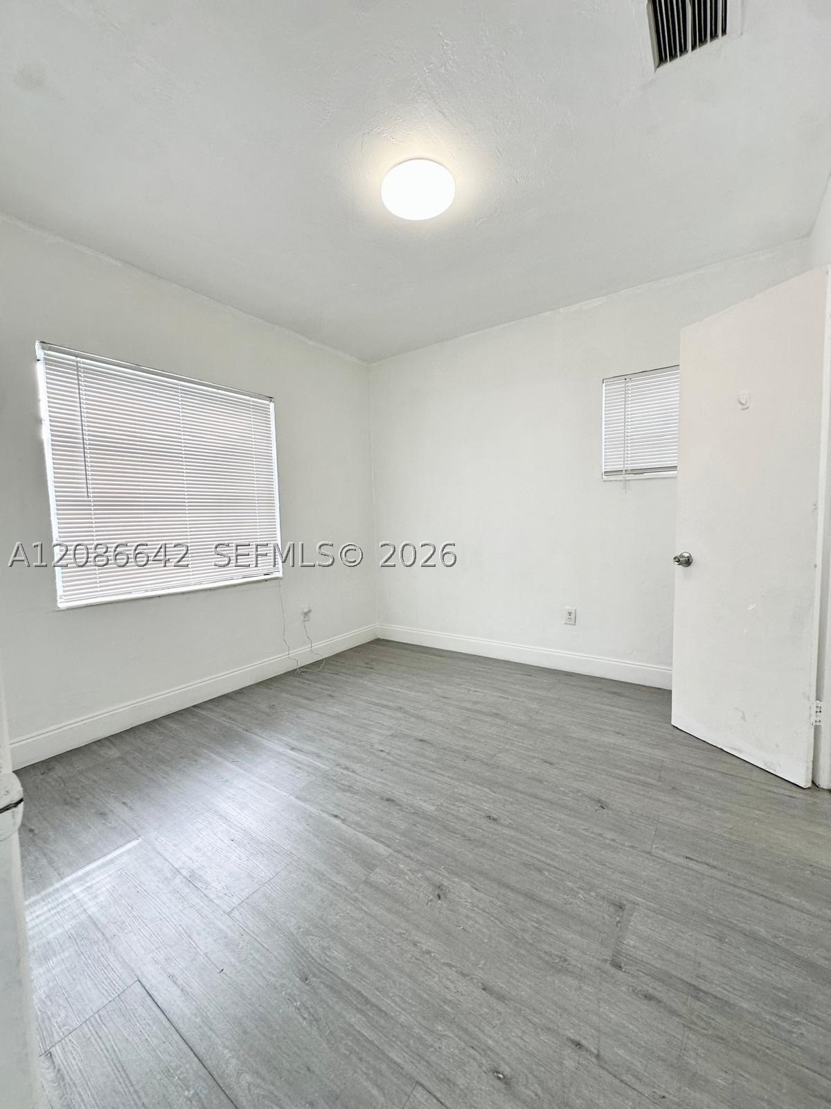 600 Sw 16th Ave Property Photo 16