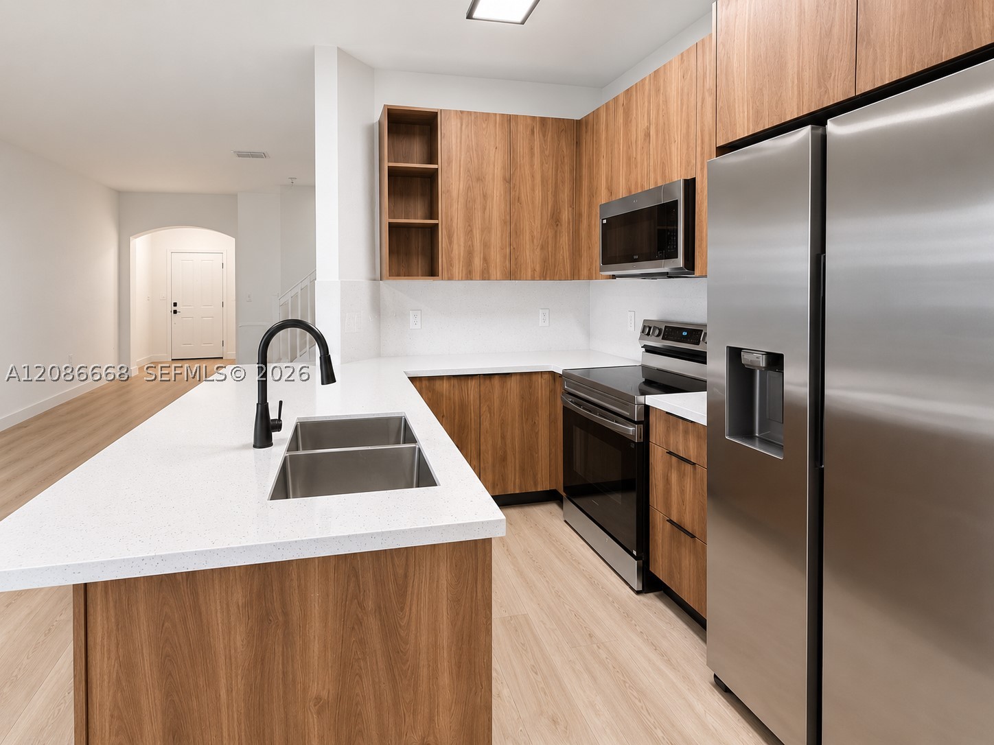 10720 NW 82nd Ter 7-8 Property Photo 1