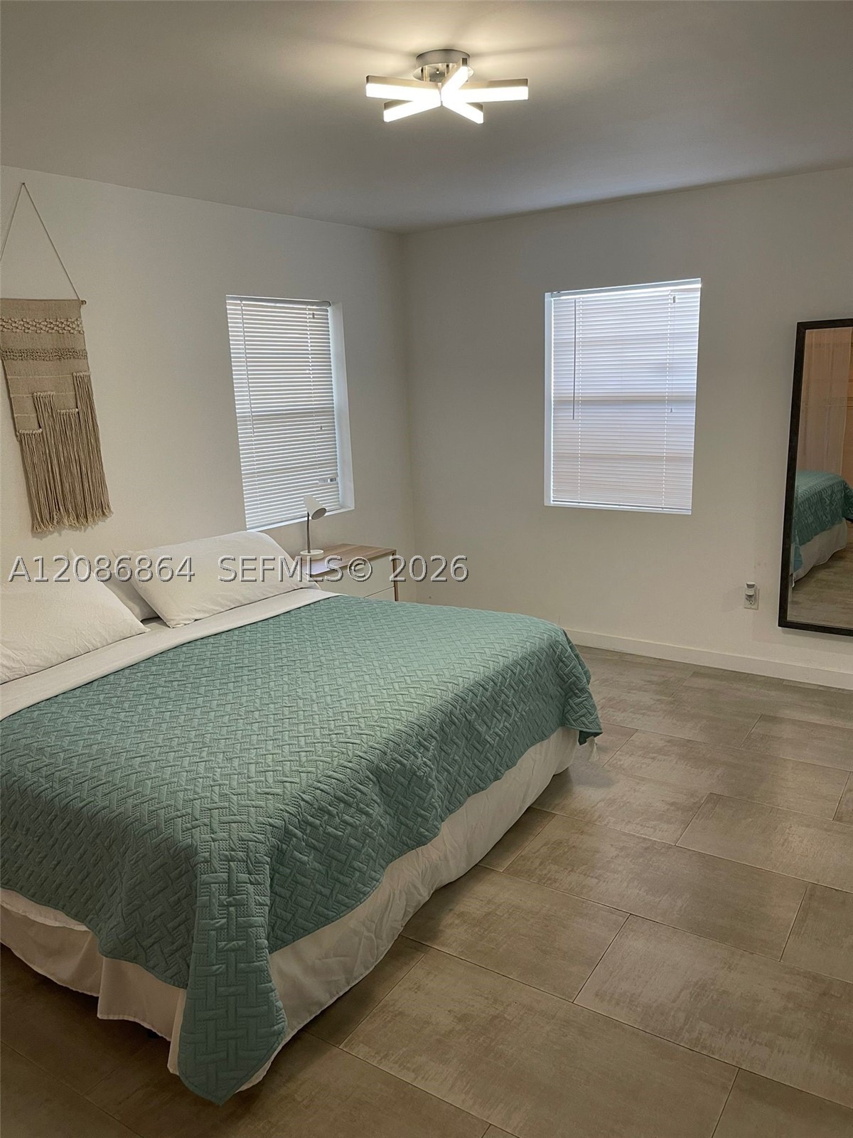 2375 Ne 185th St Property Photo 13