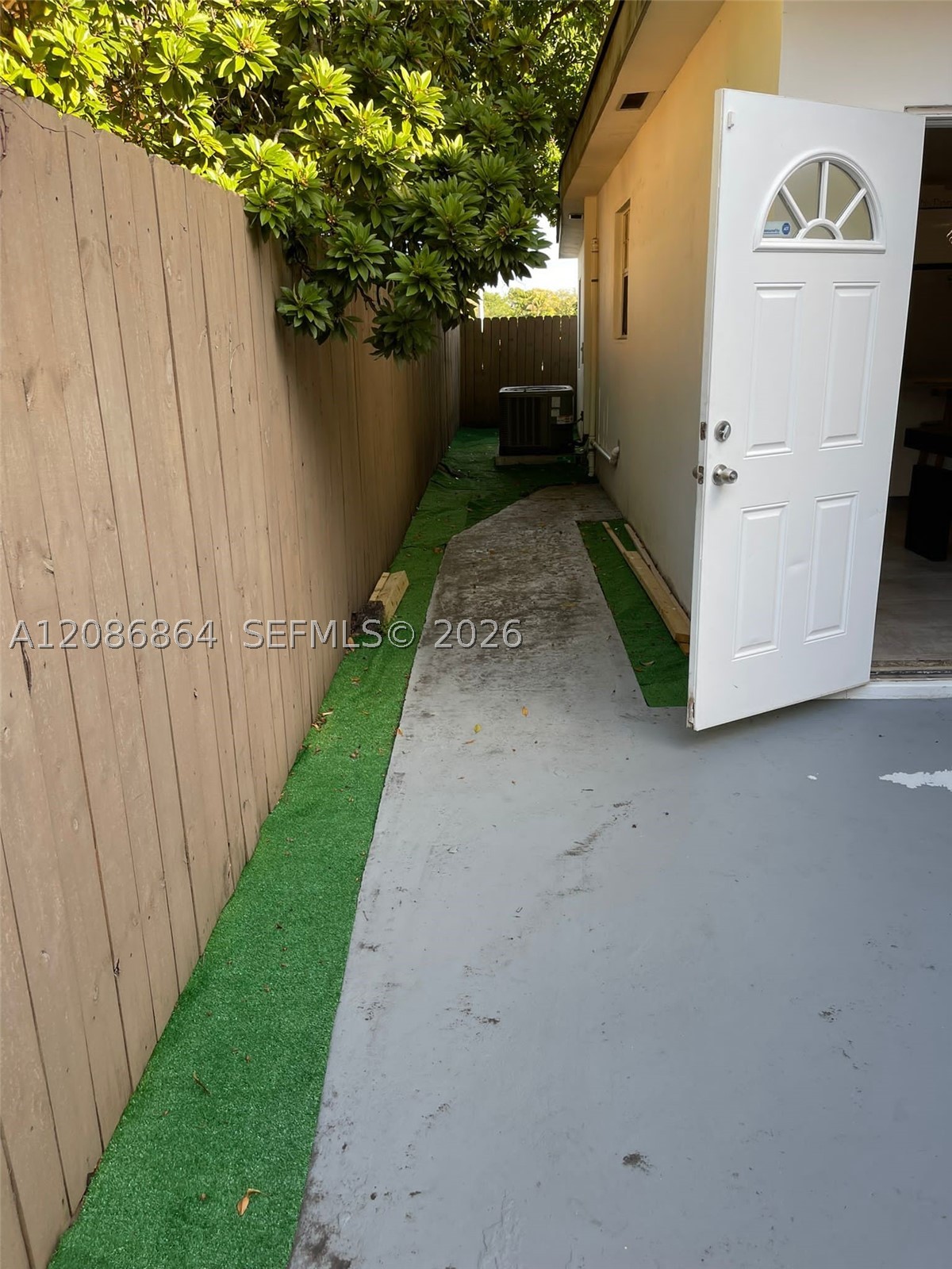 2375 Ne 185th St Property Photo 25