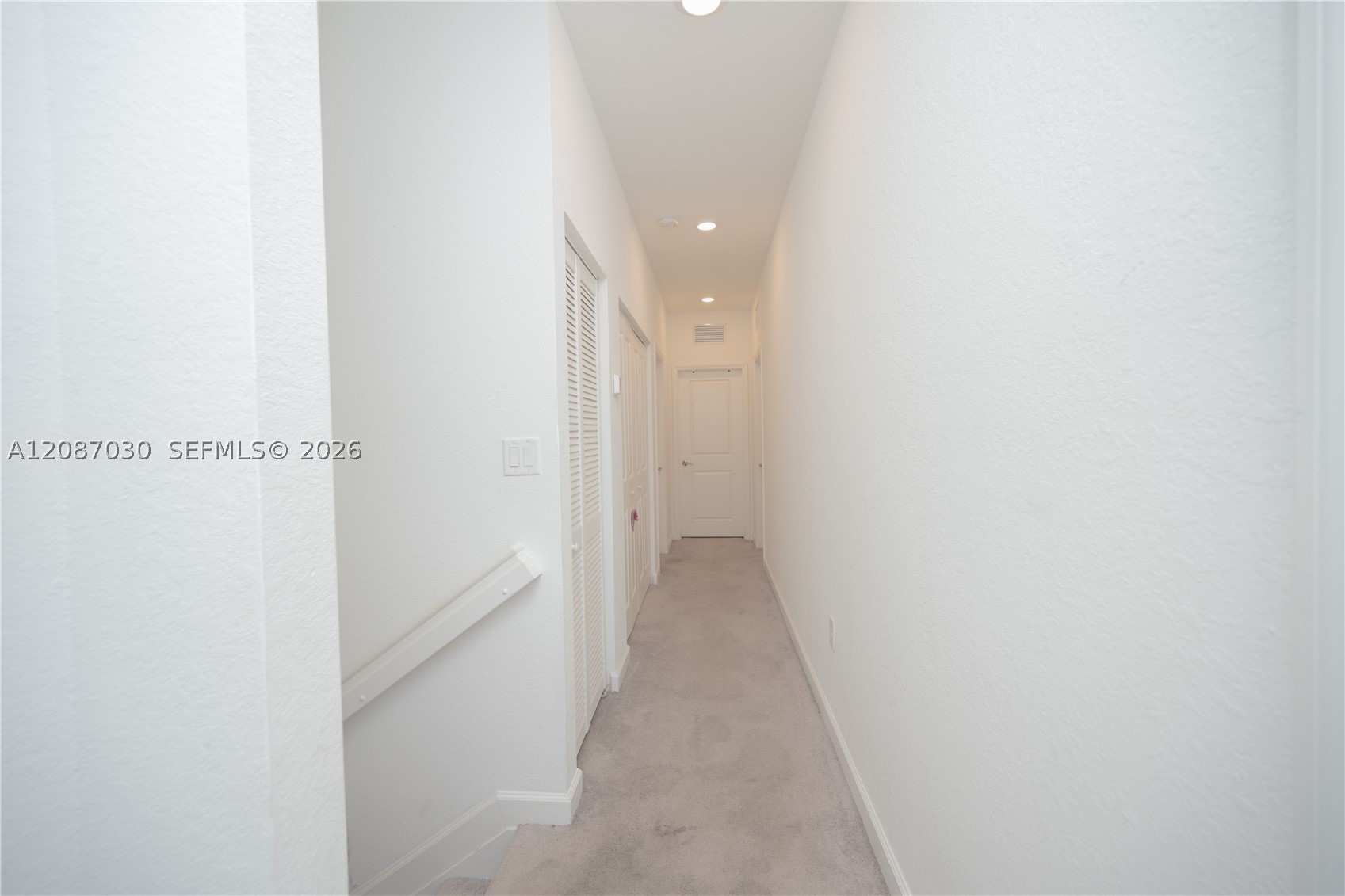 1231 Se 27th Ter 0 Property Photo 10