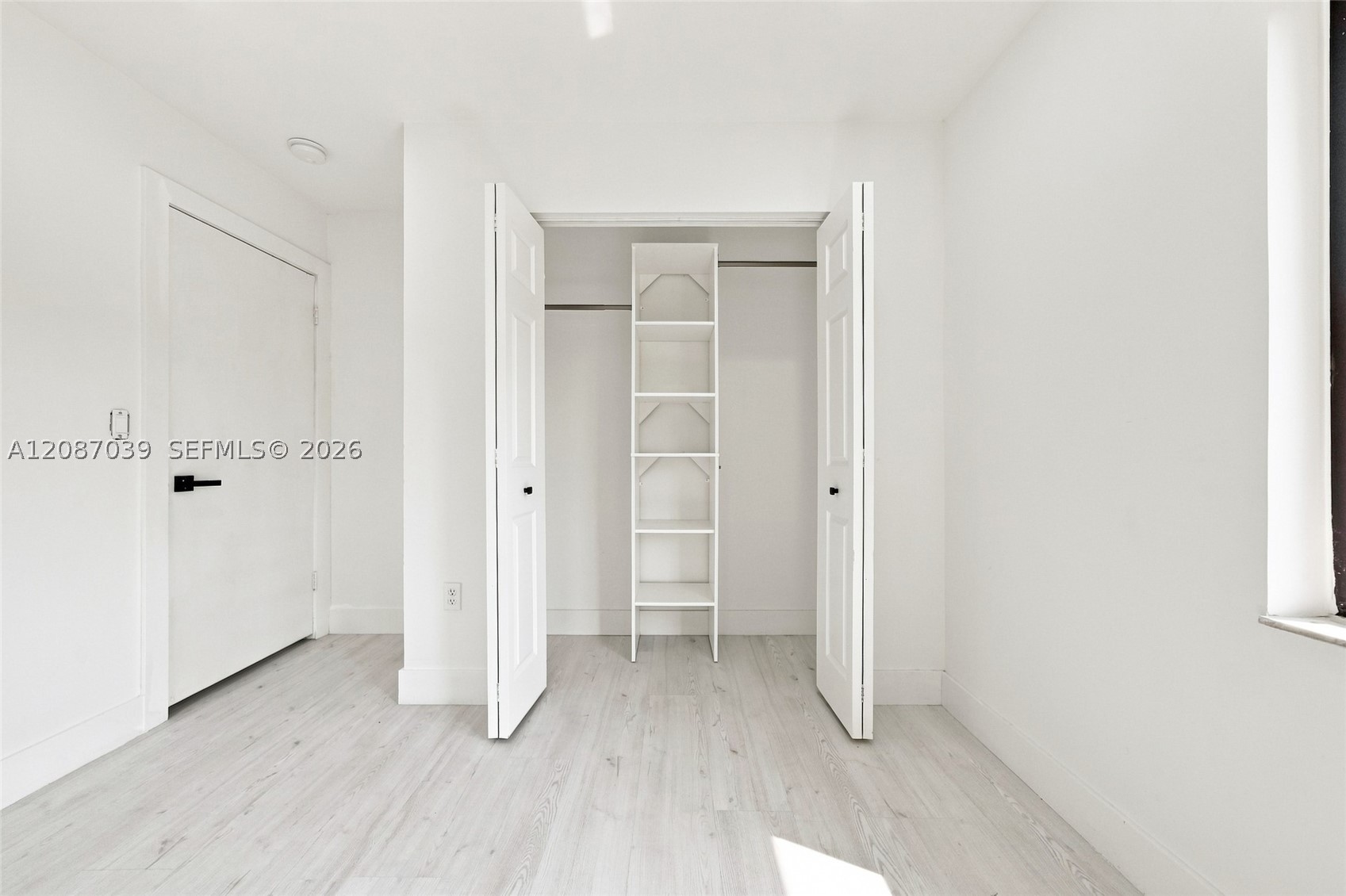 1707 S Curlew Ln Property Photo 25