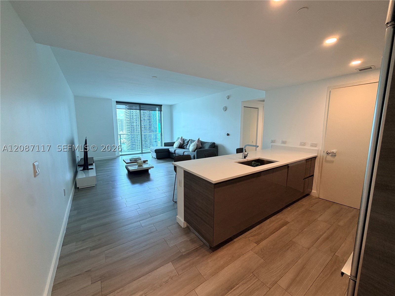 1100 S Miami Ave 3008 Property Photo 4