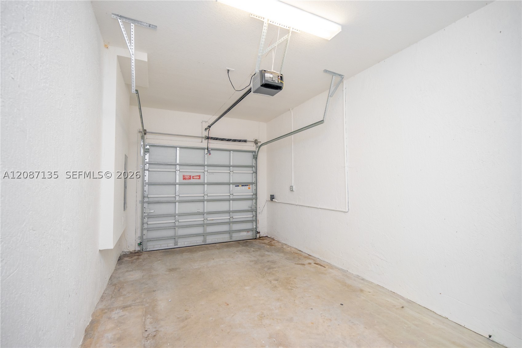 2667 Se 10th St 0 Property Photo 14