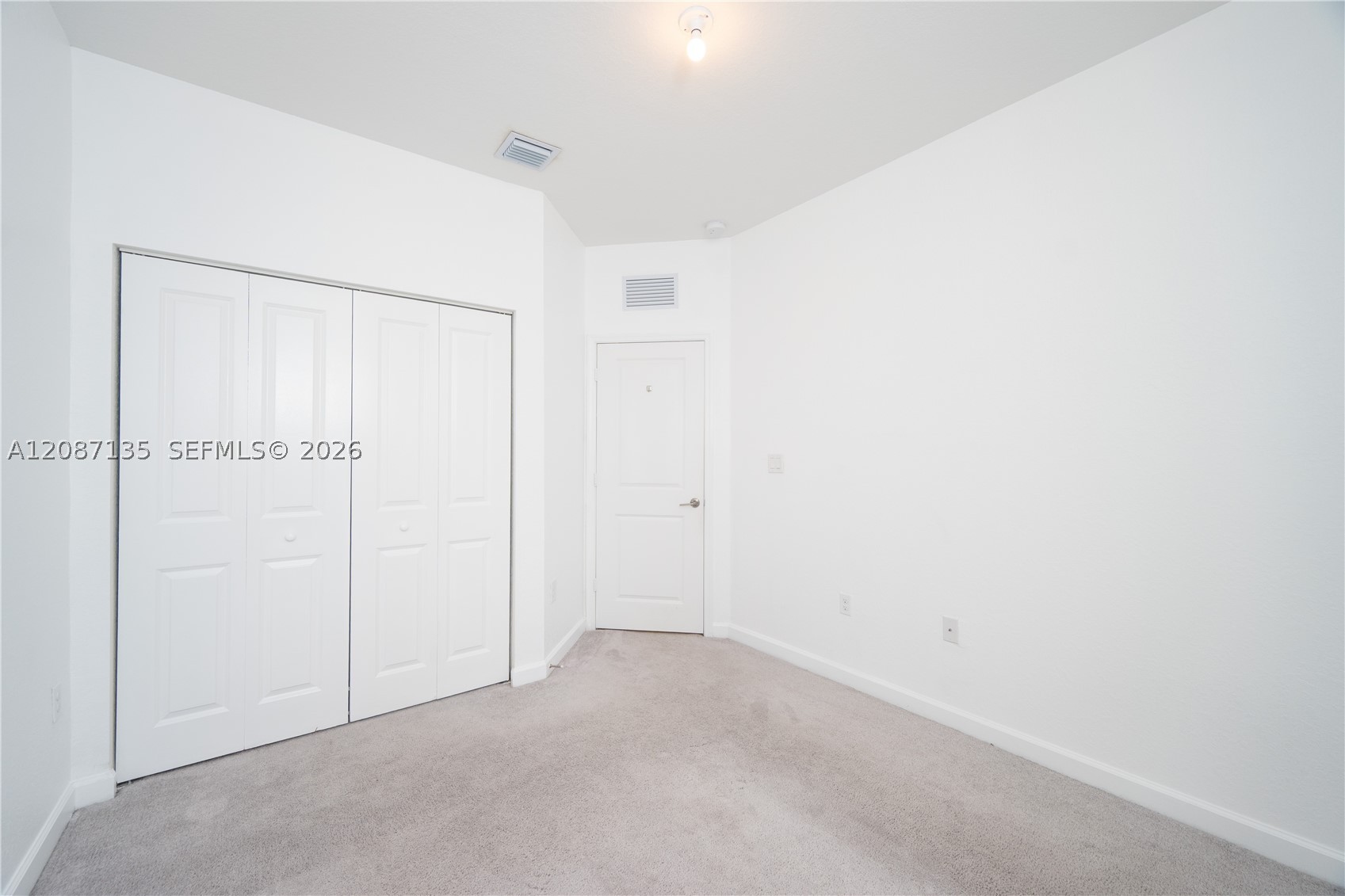 2667 Se 10th St 0 Property Photo 17
